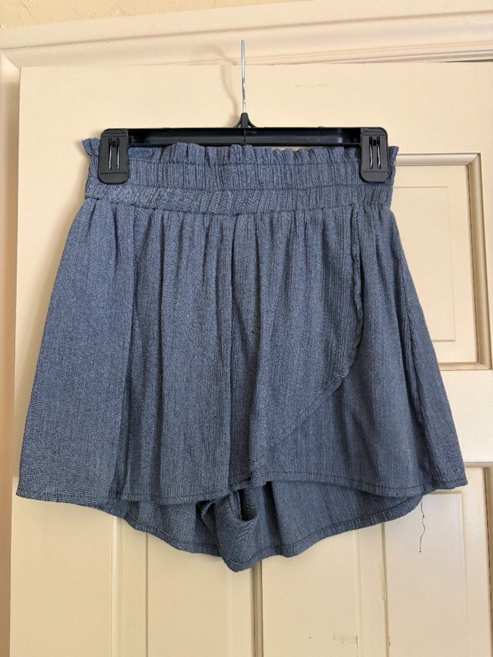 Flowy Cross Skort